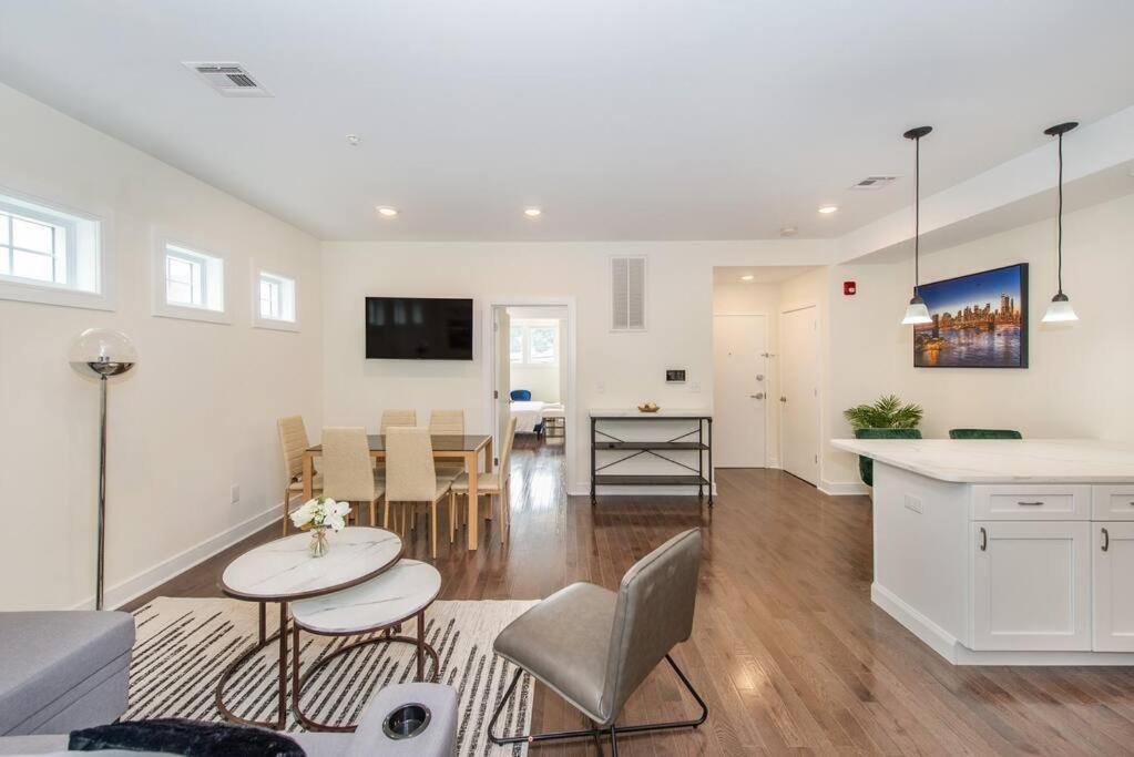 Stylish Chic Condo Nyc At Fingertips North Bergen Luaran gambar